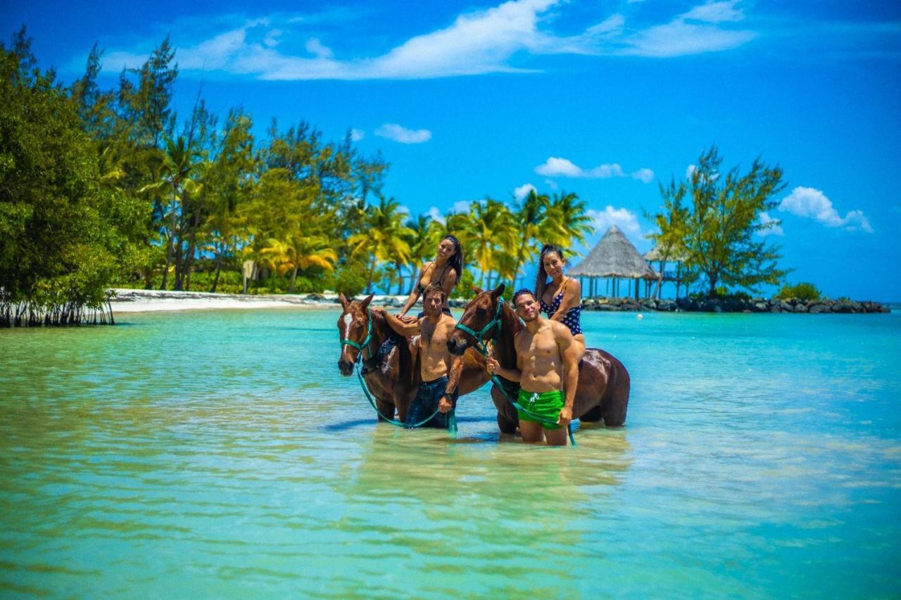 Punta Cana Sol Caribe Beach Pool Екстериор снимка